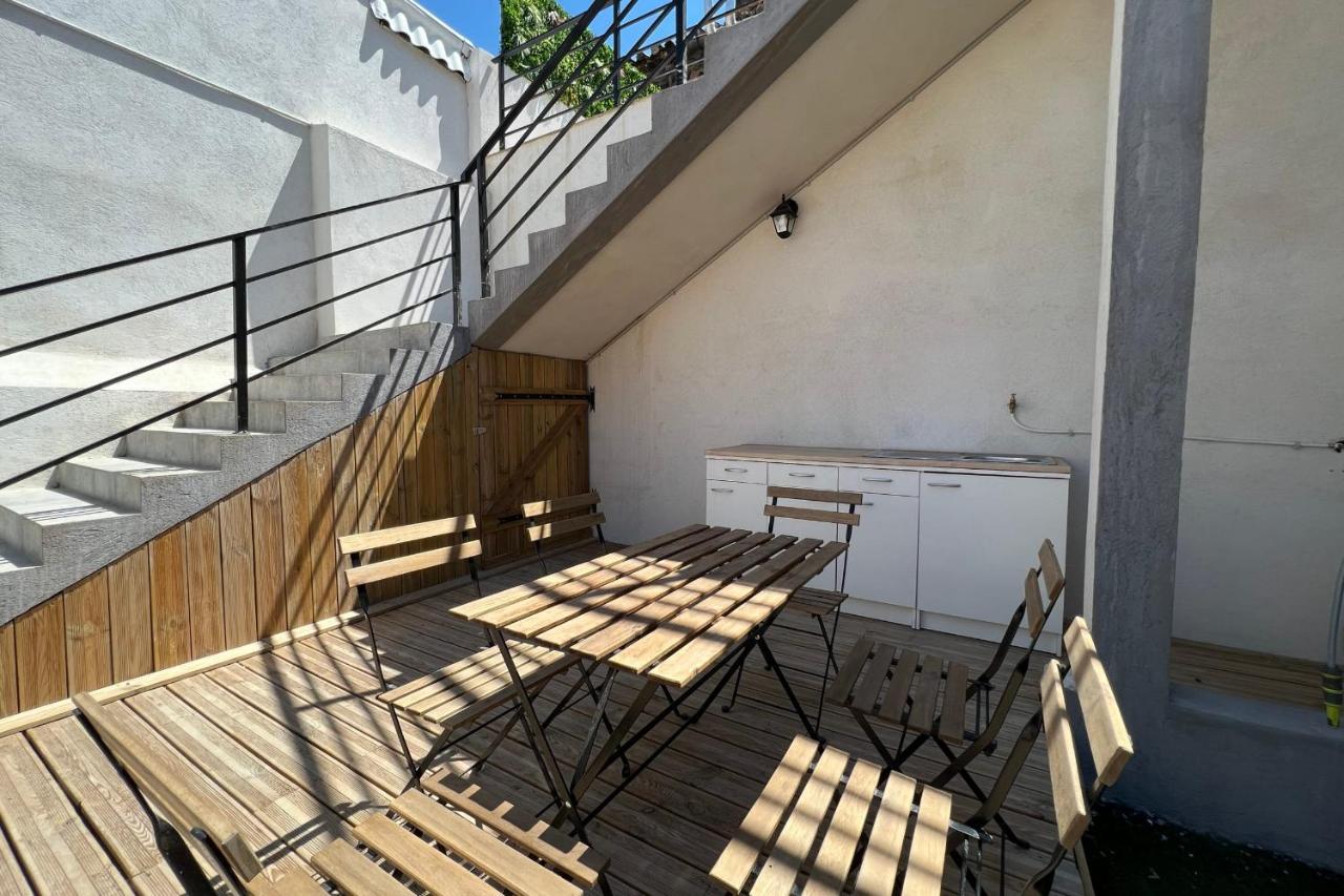 Le tropical Piscine et terrasse Centre-Ville Marseille Extérieur photo