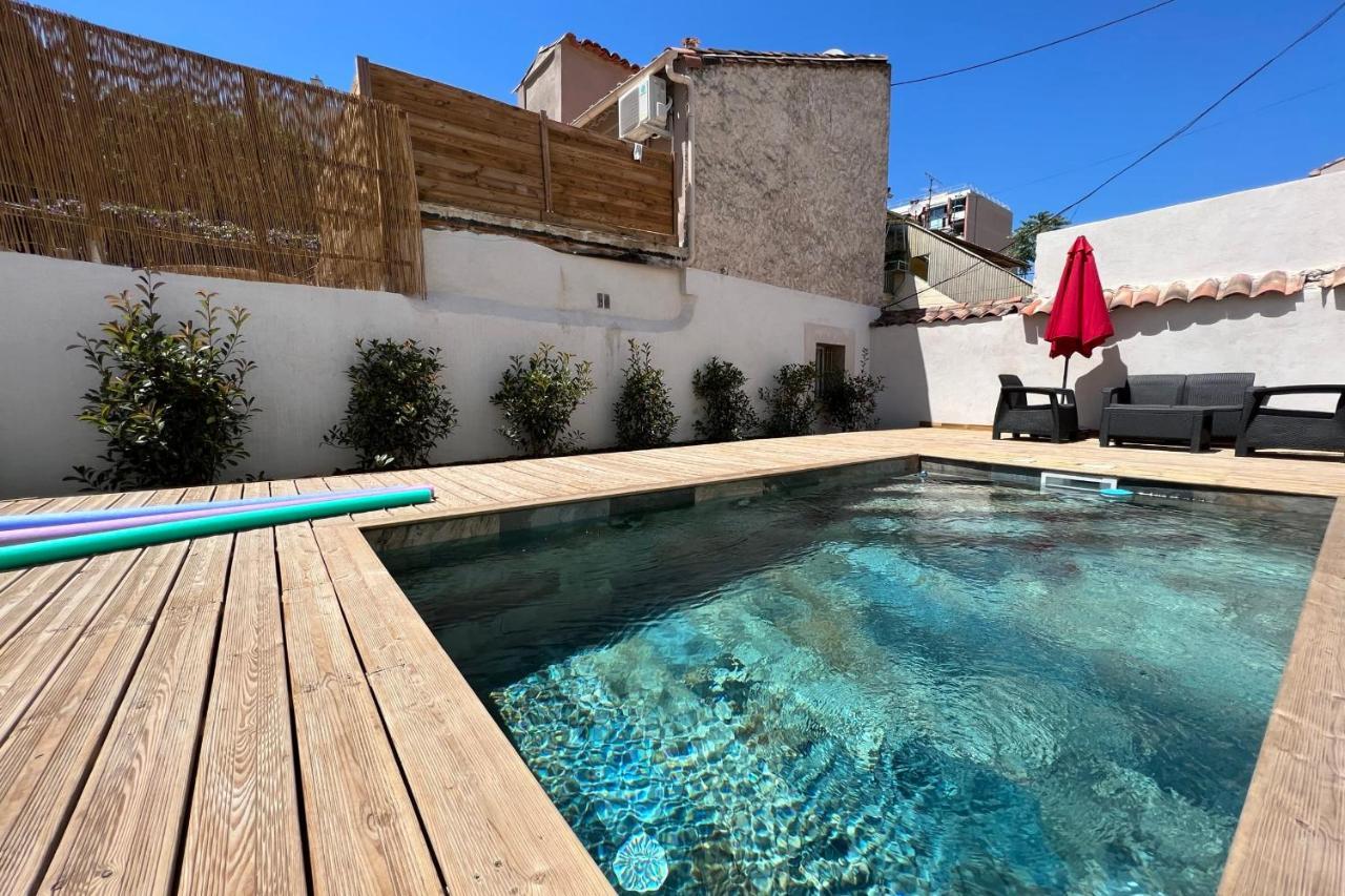 Le tropical Piscine et terrasse Centre-Ville Marseille Extérieur photo